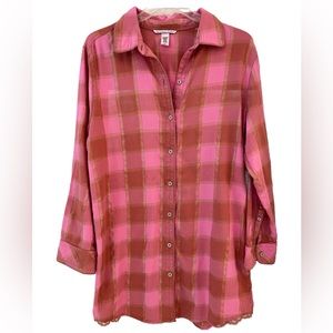 Victoria’s Secret Boyfriend Nightshirt Pink and Gold Check Button Down Flannel